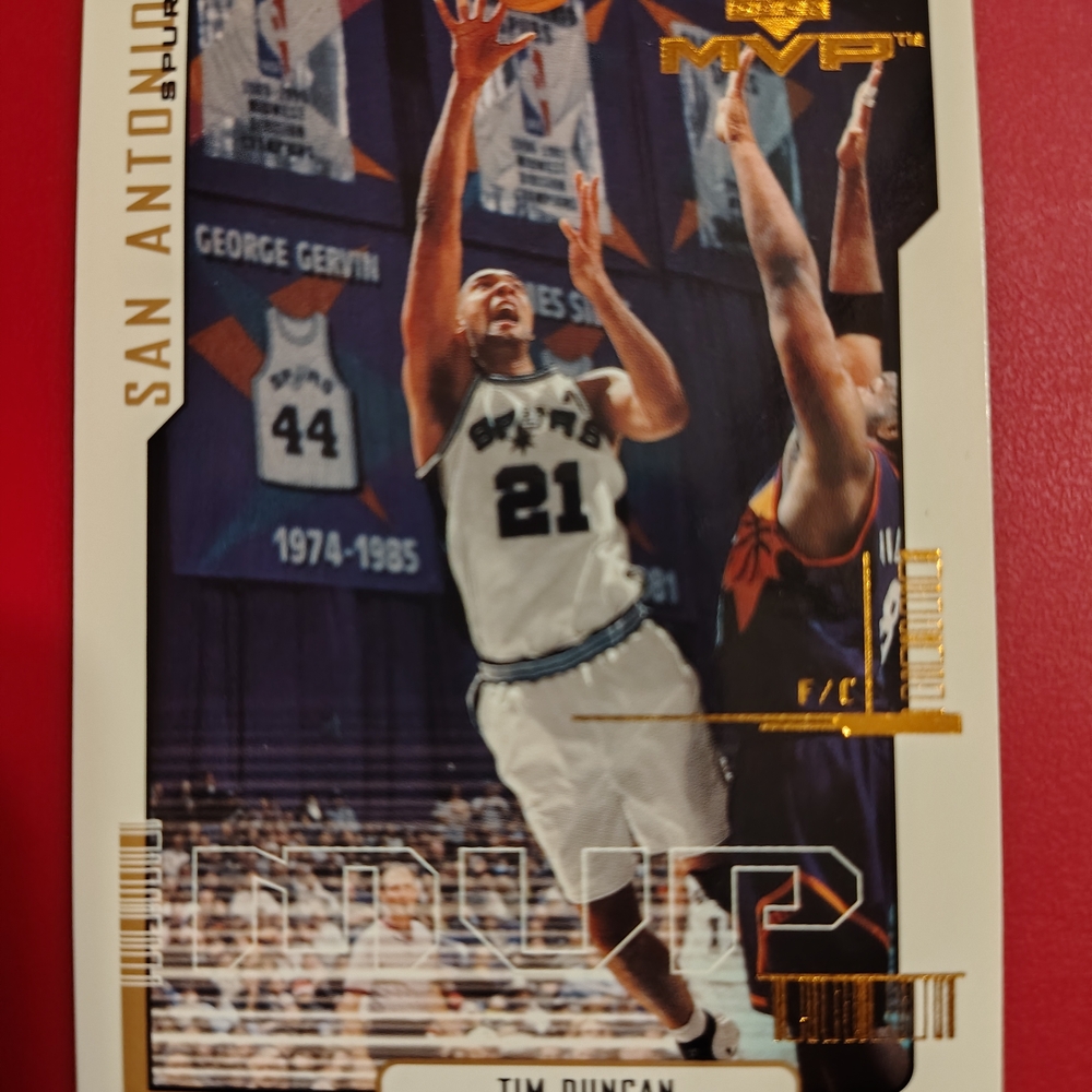 Tim Duncan 2000-01 Upper Deck MVP #152 San Antonio Spurs Basketball Card
